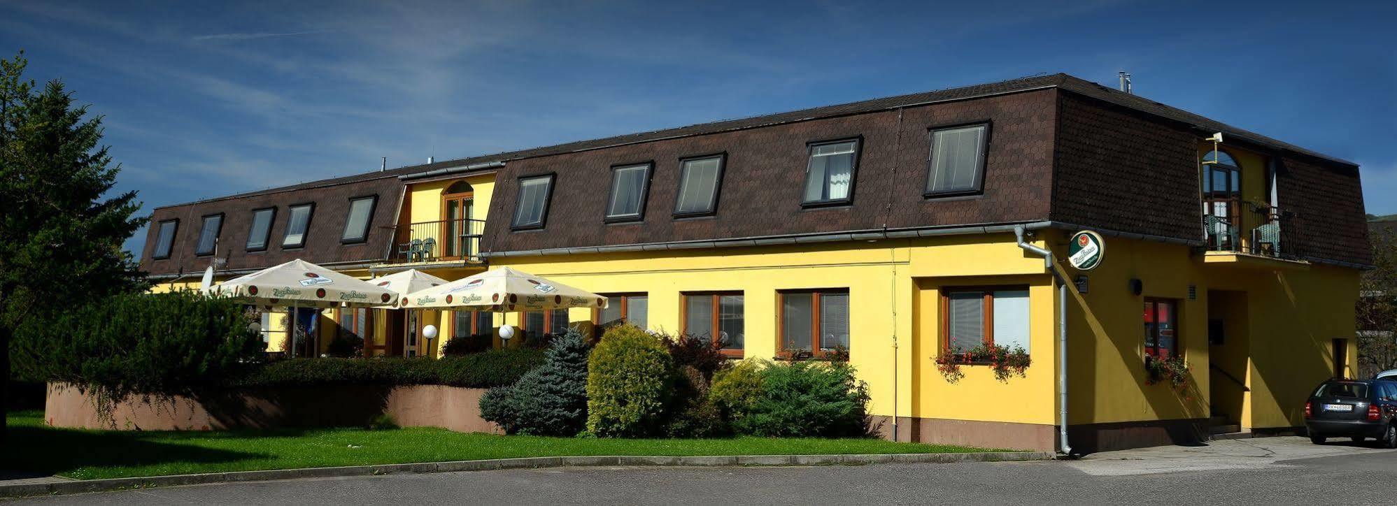 Penzion Agrothermal Bešeňová Kültér fotó