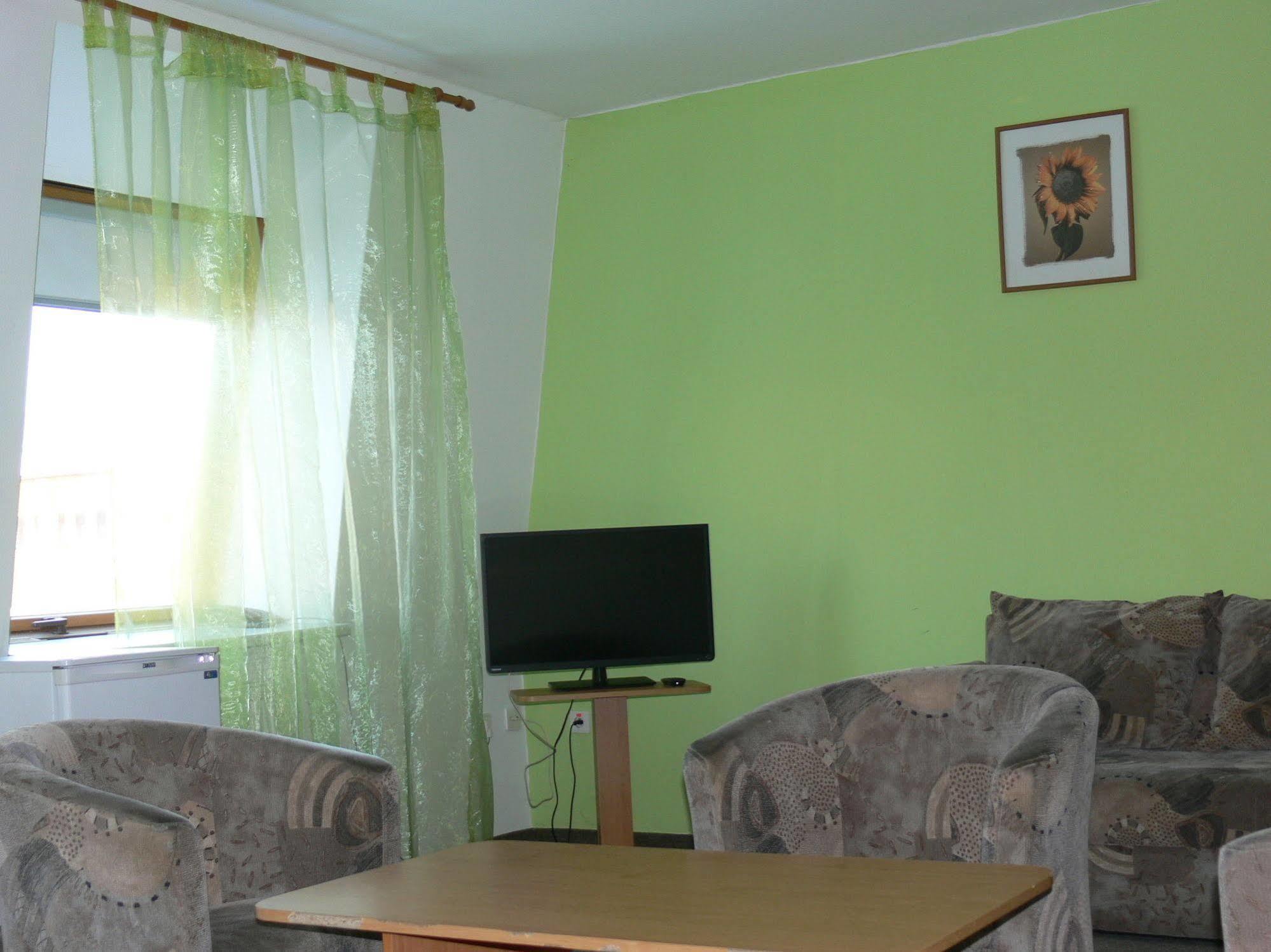 Penzion Agrothermal Bešeňová Kültér fotó